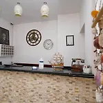 מלון Arden