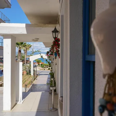 Arden מלון דידים