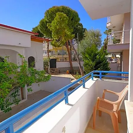 Arden Hotel 2*